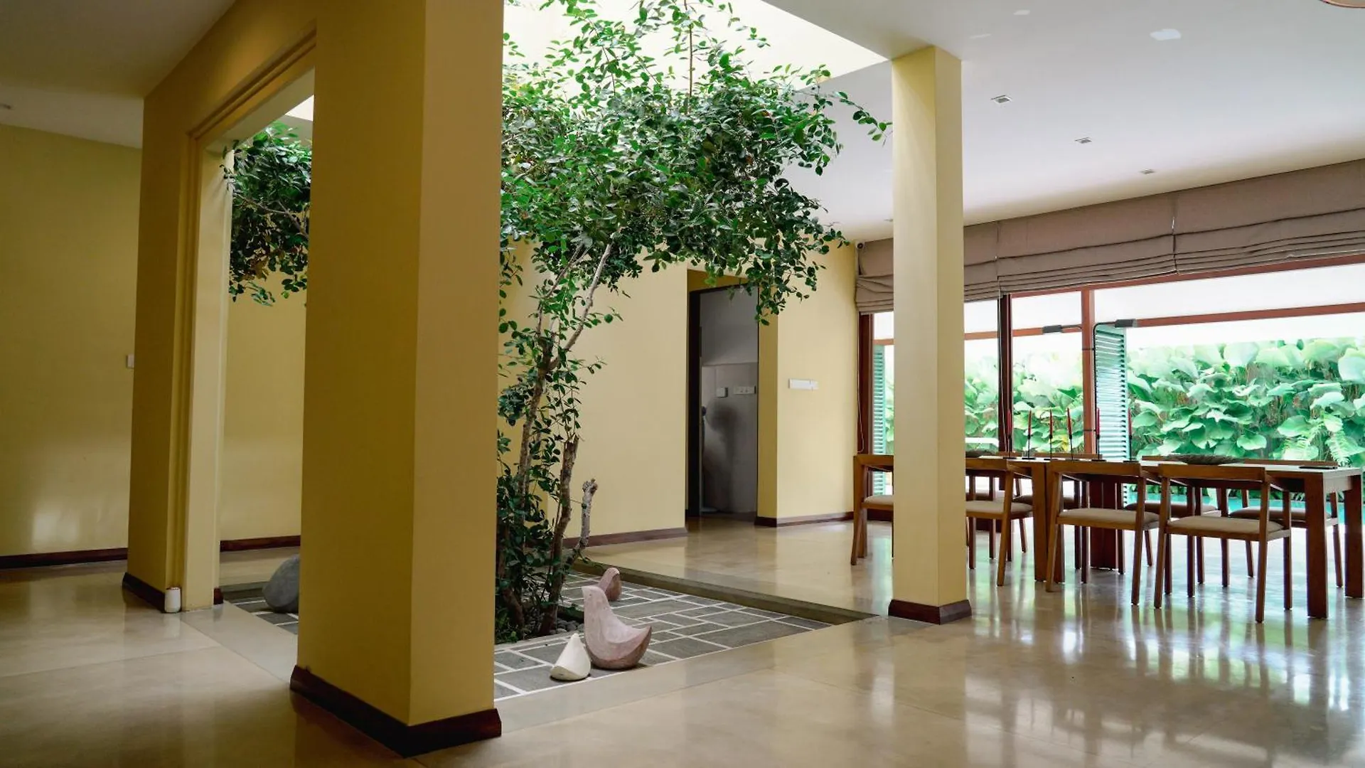 Hotel The Bloom Saffron Negombo